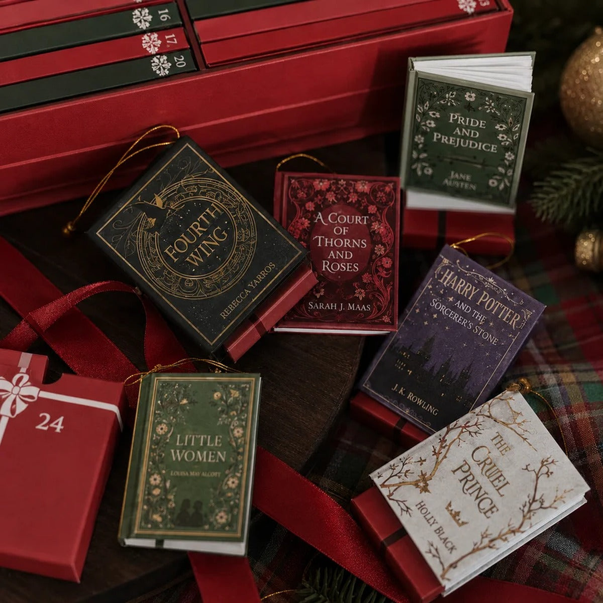 25-Day Mini Book Ornament Advent Calendar for Book Lovers, 25 Mini Book Christmas Countdown Decorations