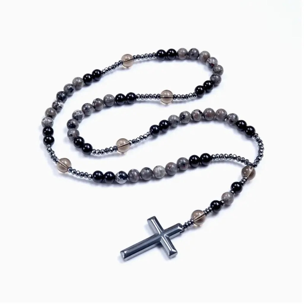 Collier croix Eclat Mystique en obsidienne et yooperlite réactive aux UV