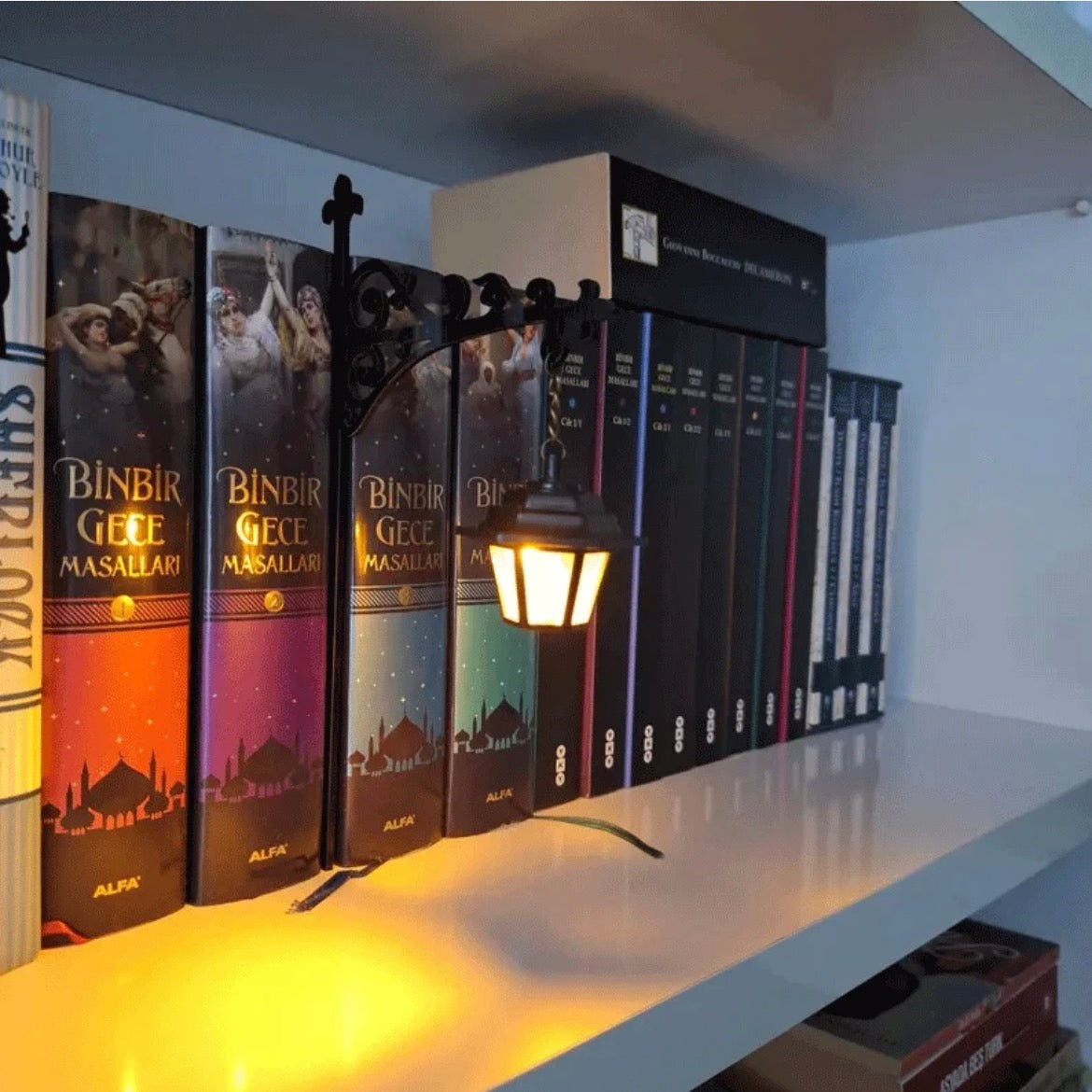 Library Lantern - Mini Bookshelf Lamp, 2026 New Library Lights for Bookcase, Warm and White Nightlight Book Shelf Light, Vintage Wooden Table Desk Luminaires Gift for Book Lovers Home Decor