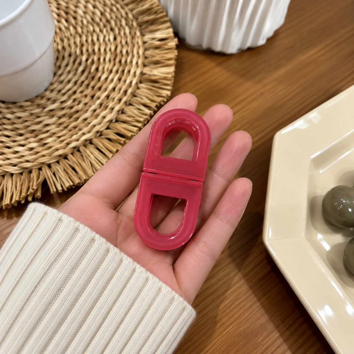 2D Flat, Women's Magnetic Hair Clips Suitable for - Strong Hold Non-Slip Magnetic Hair Claw Clips, No Marks Residue-Free, Flat Magnetic Clips Suitable for Home, Travel,, - Easy to Use Hairstyle for Women