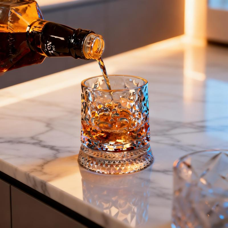 Star-Cut Rotating Crystal Glass - Elegant 360° Spinning Whiskey Tumbler