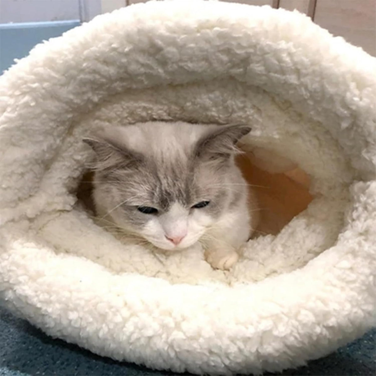 Cozy Convertible Pet Cave Sleeping Bag for Cats, Small Dogs & Rabbits – Plush Indoor Bed