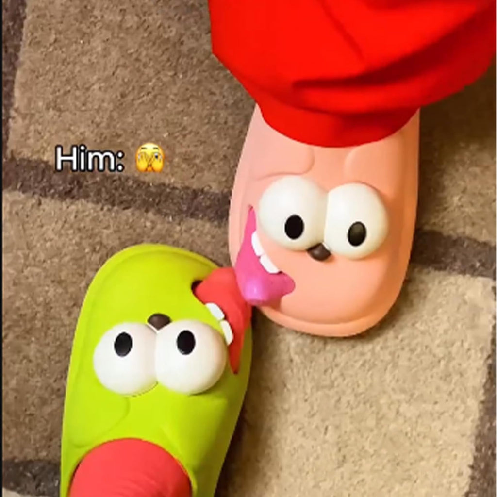 Kissing Slippers for Couples – Funny 3D Big Eye Dog Tongue Kiss Slides, Cute Cartoon House Shoes, Indoor Slippers for Women Men Non-Slip