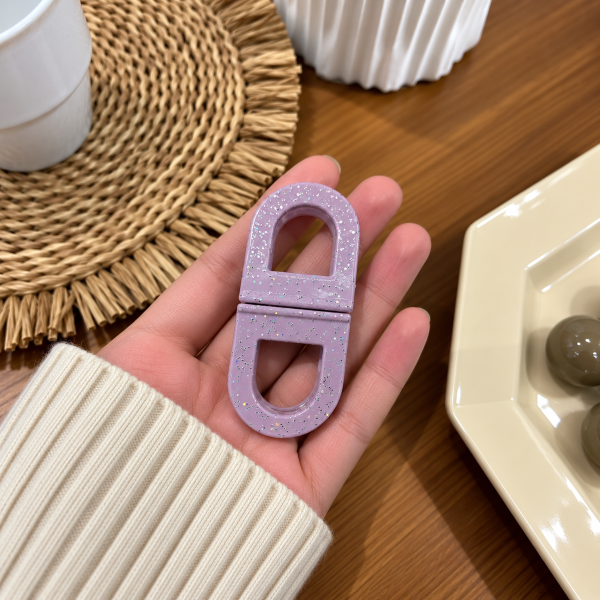 2D Flat, Women's Magnetic Hair Clips Suitable for - Strong Hold Non-Slip Magnetic Hair Claw Clips, No Marks Residue-Free, Flat Magnetic Clips Suitable for Home, Travel,, - Easy to Use Hairstyle for Women
