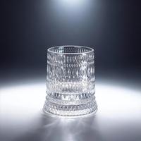 Star-Cut Rotating Crystal Glass - Elegant 360° Spinning Whiskey Tumbler