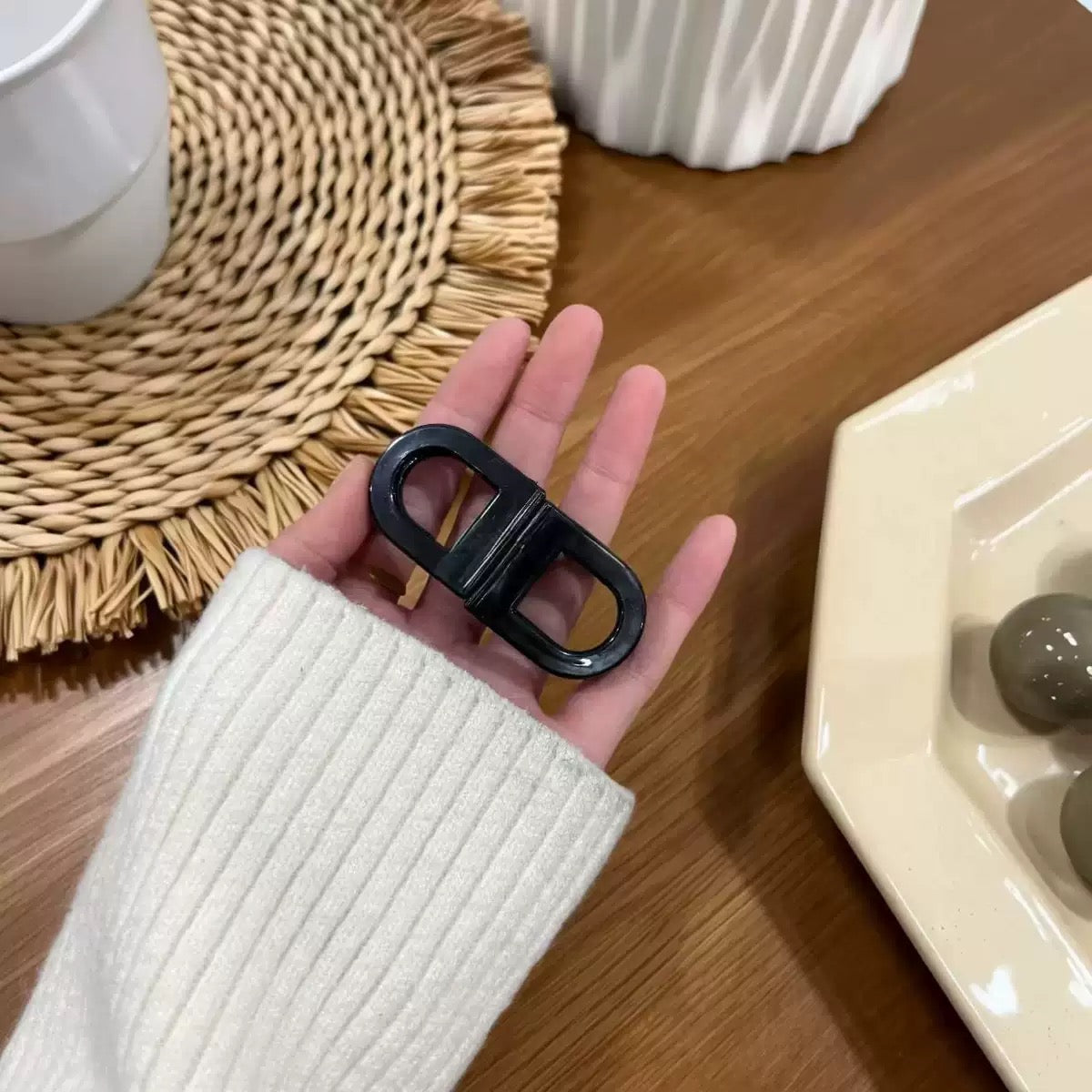2D Flat, Women's Magnetic Hair Clips Suitable for - Strong Hold Non-Slip Magnetic Hair Claw Clips, No Marks Residue-Free, Flat Magnetic Clips Suitable for Home, Travel,, - Easy to Use Hairstyle for Women