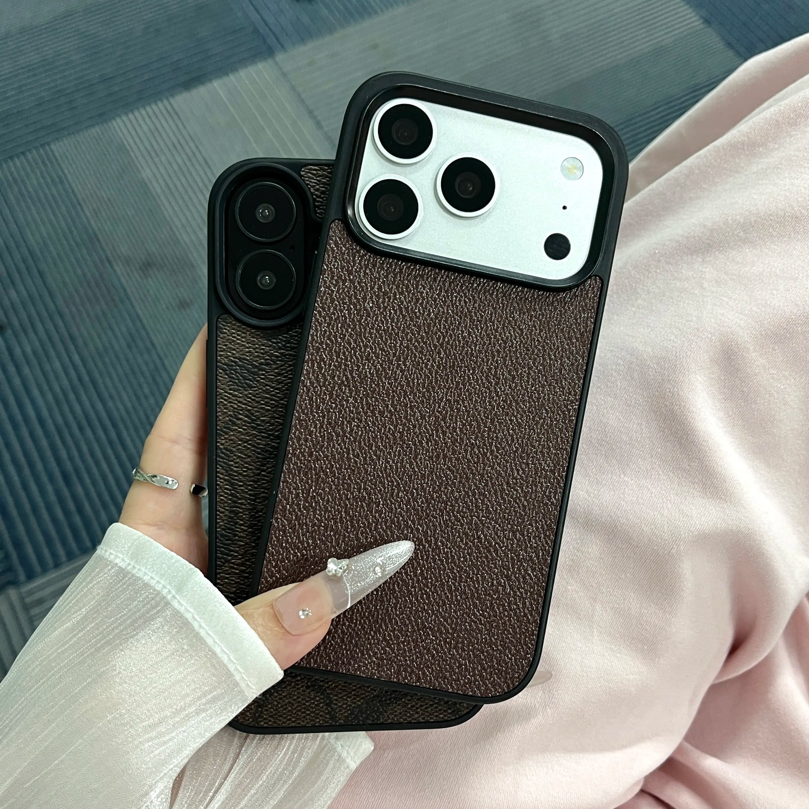 Suitable for iPhone 17，16, 15, 14, 13, 12, 11 Pro Max, high-end leather pattern phone case, iPhone 16 Plus, 15 Plus leather phone case for both boys and girls, shockproof phone case