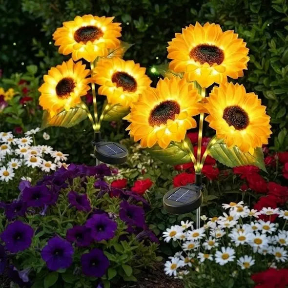 2/4/8pcs Solar LED Sunflower Garden Lights Realistic