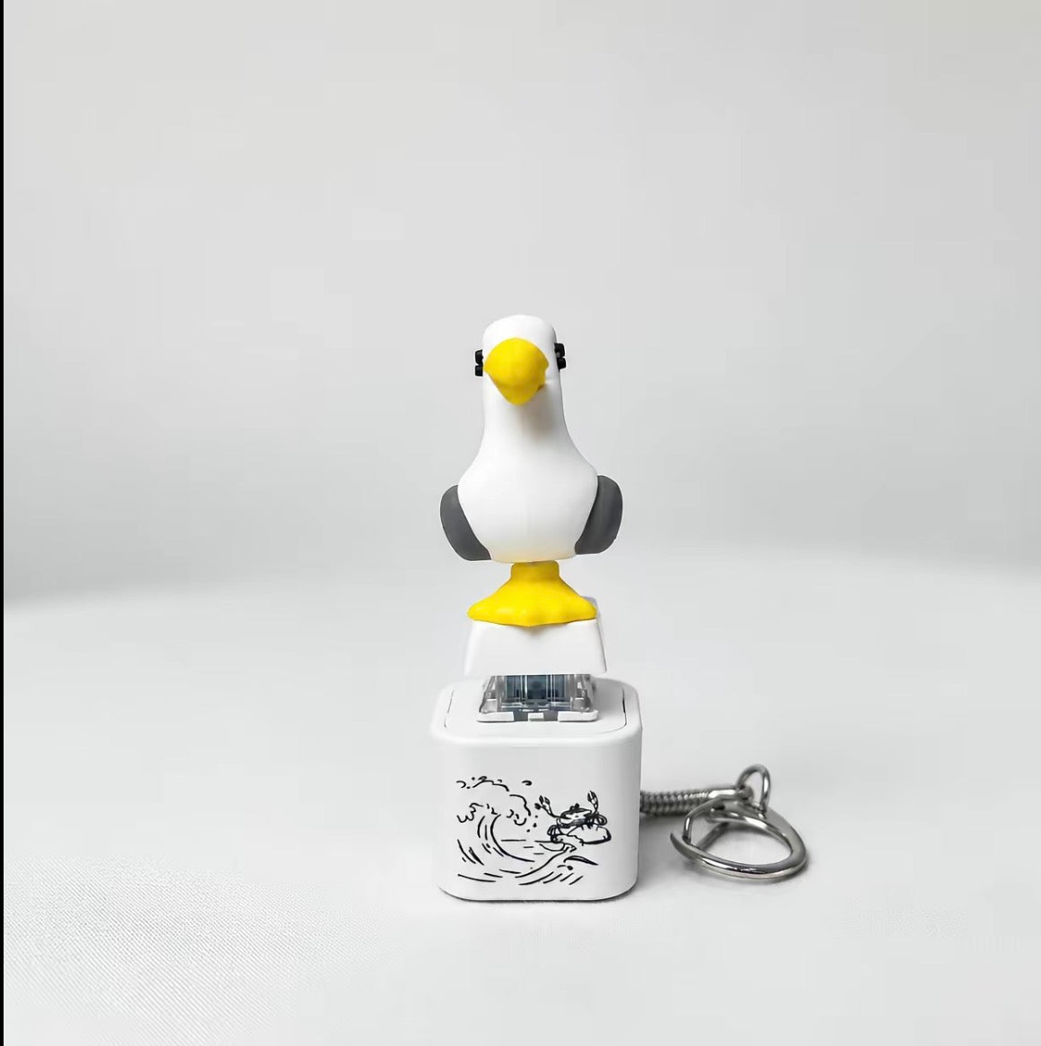 Seagull MINE! Button Keychain-Real Sound & LED Light, Funny Interactive Gift for Friends & Family