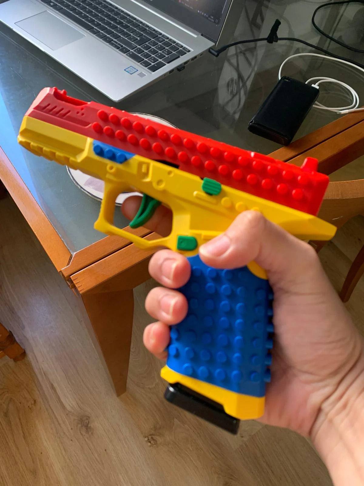 BlockShot Pistol - Buildable Brick-Style Blaster